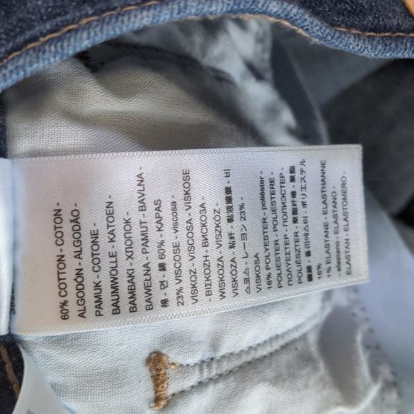 Levi's Women's Classic Straight Jean Size 32‎ Medium Wash Denim Casual Solid - Picture 16 of 16